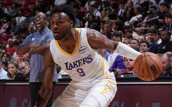 股票配资首选 詹皇观战！布朗尼战快船10中6砍17 5 5 撤步三分偷师东契奇：夏联最佳一战